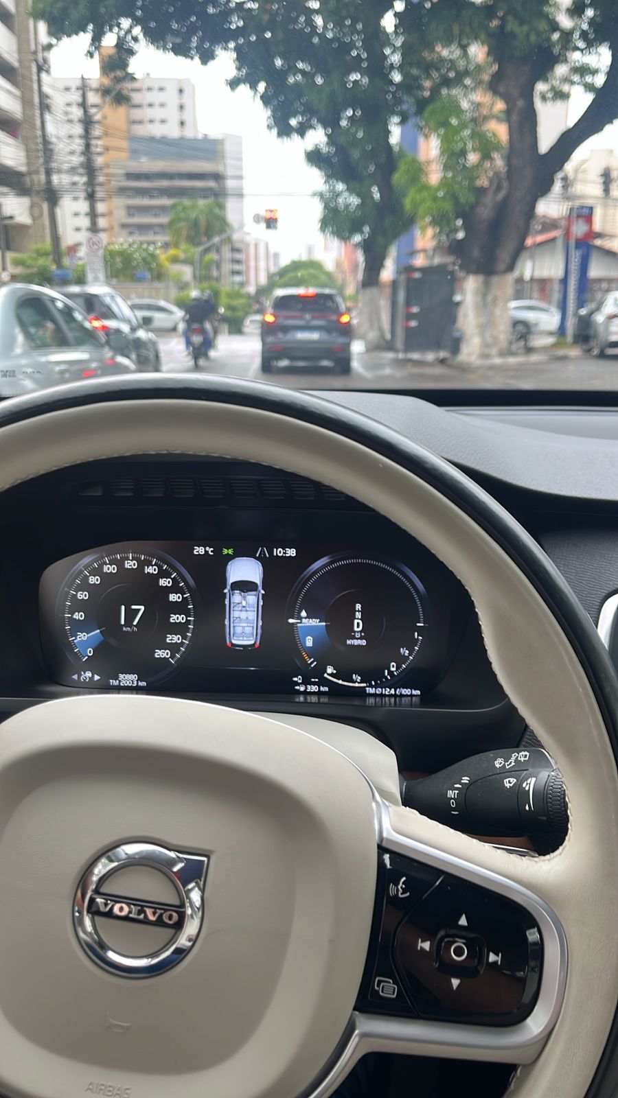 Volvo Hybrid